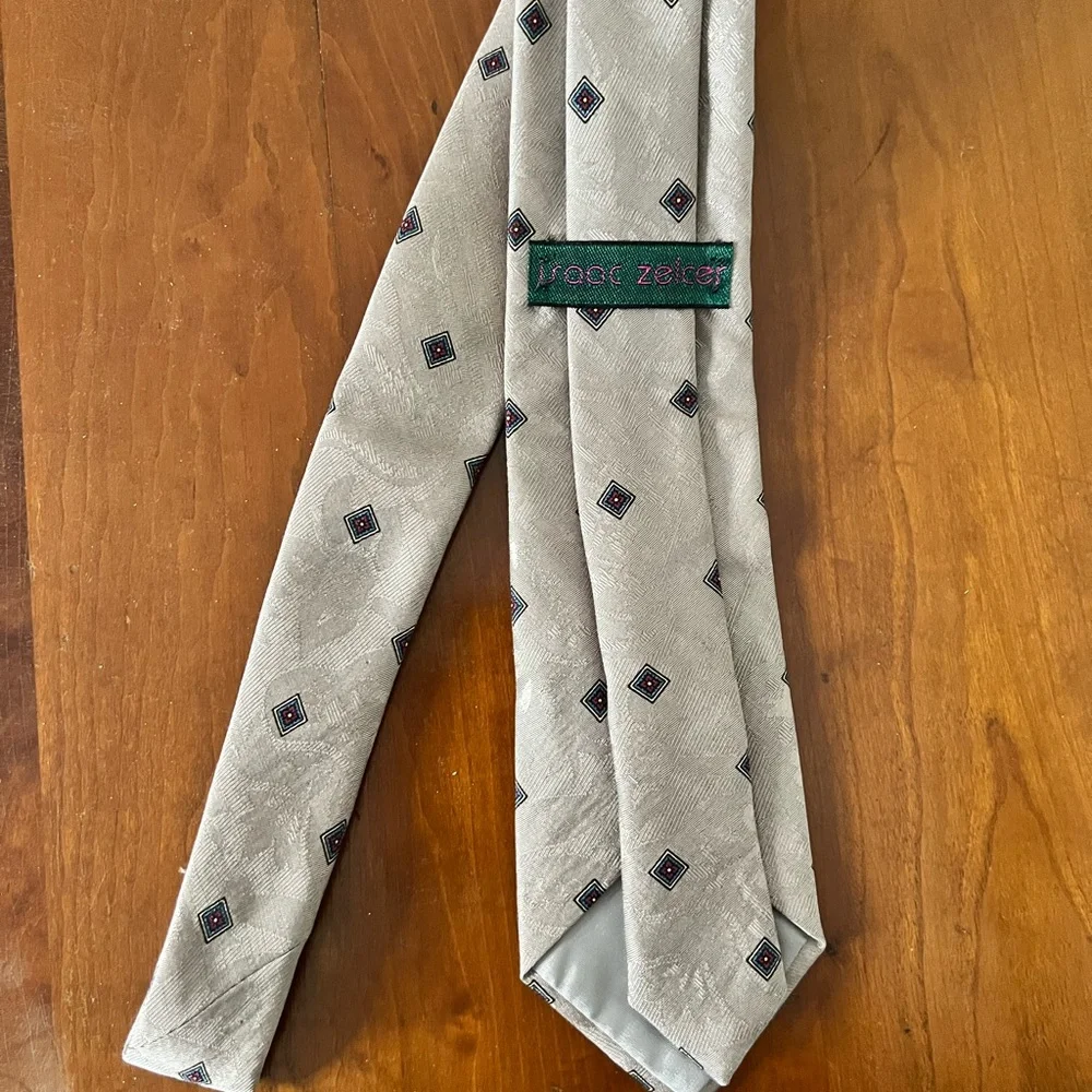 Isaac Zelcer Men’s silk wool necktie